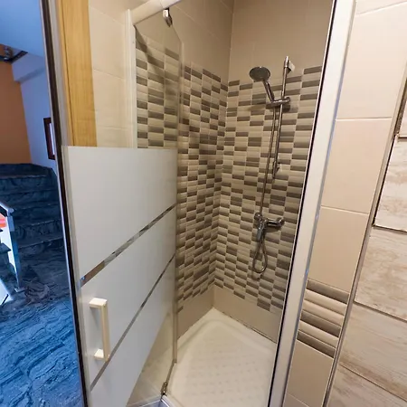 De Peregrinos La Espiral אכסניה *